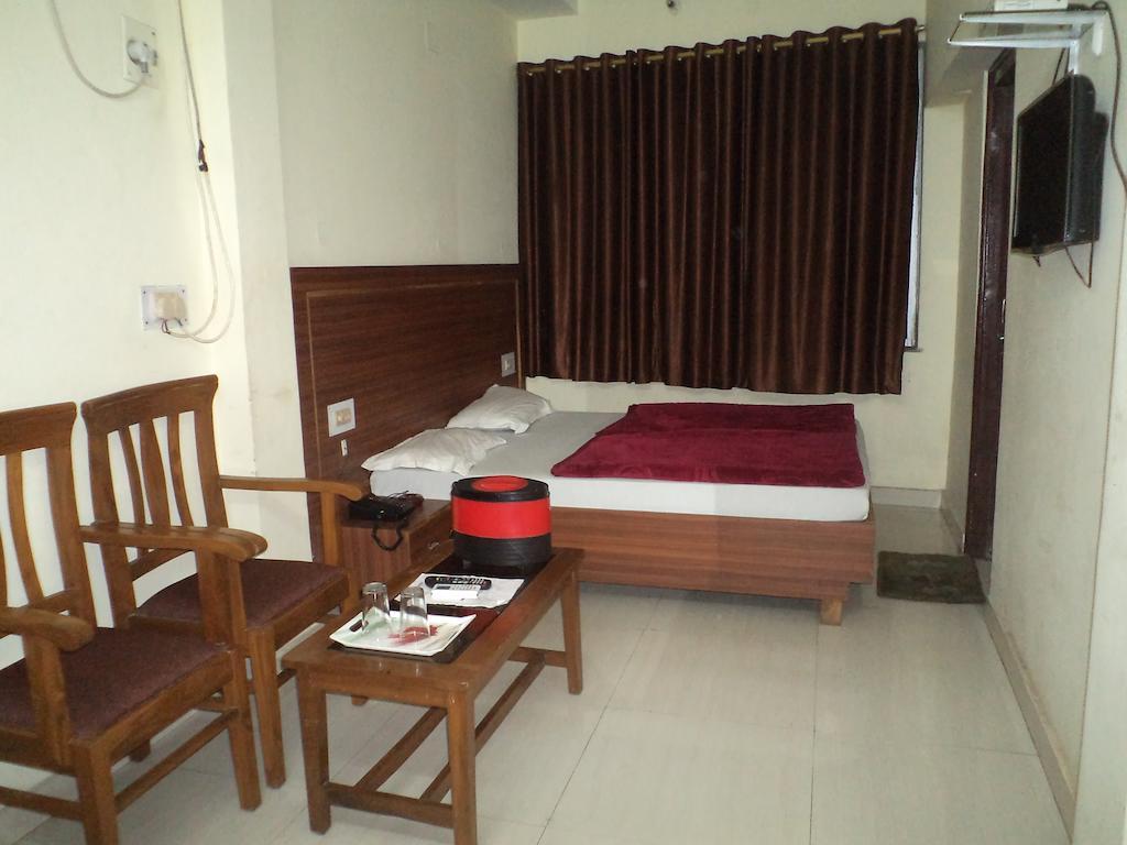 Hotel Umang Λάκναου Δωμάτιο φωτογραφία